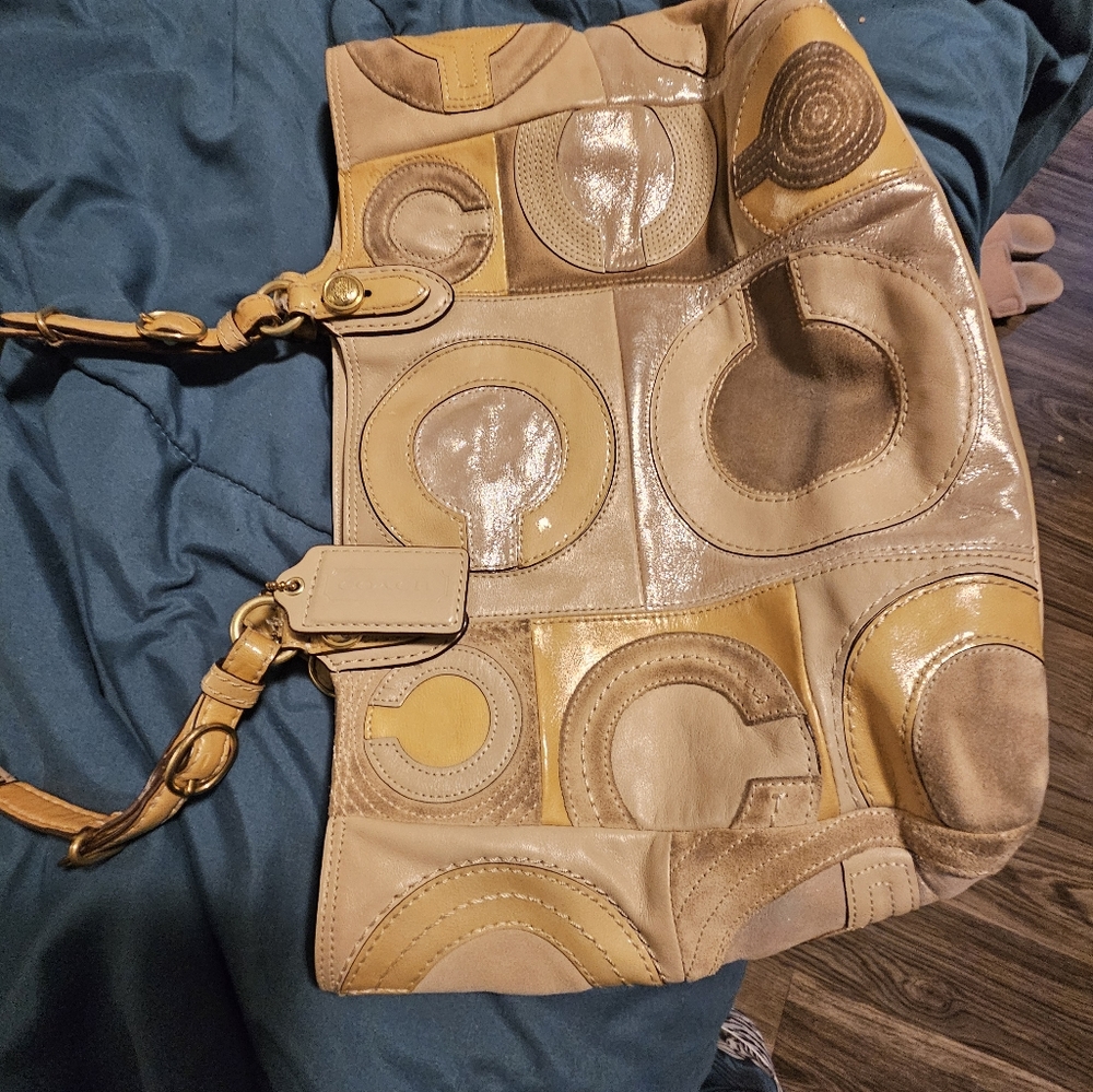 REHAB COACH SHOULDER BAG